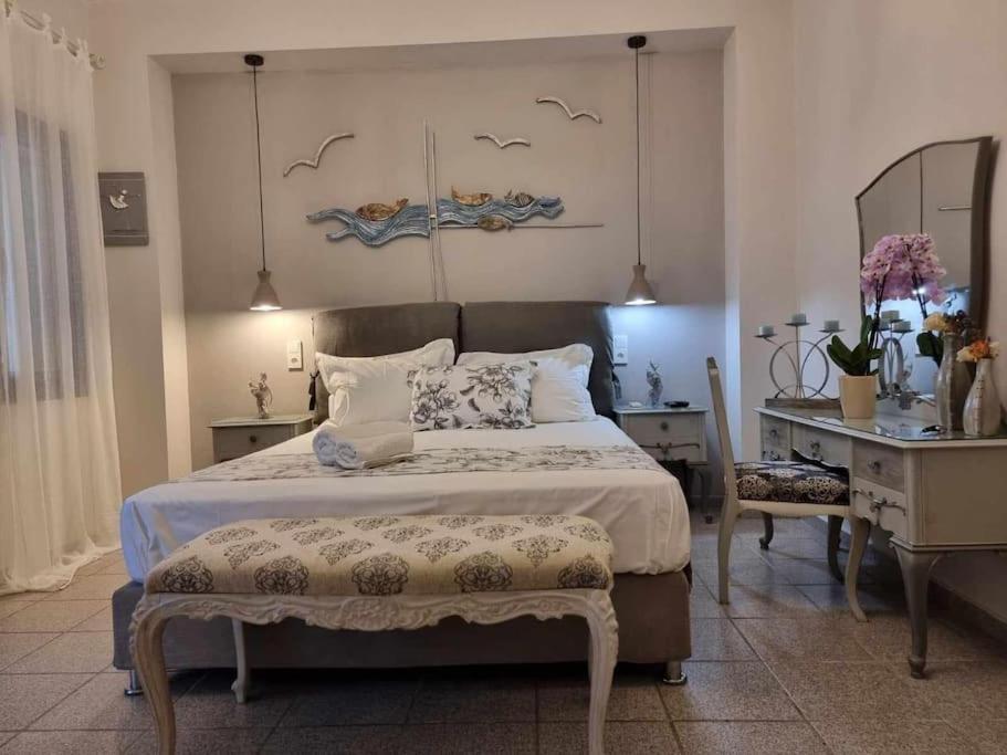 Kythnos Aegean Bliss - Seaview Getaway *